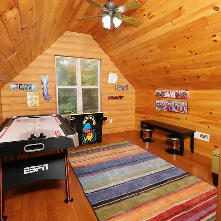 Shady Creek Villa Gatlinburg Exterior photo